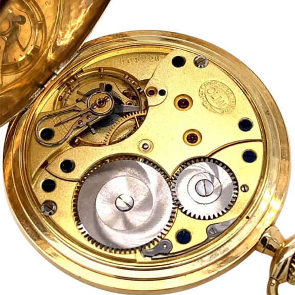 Flat German 14 carat gold hunting cased pocket watch Circa 1939 Flat German 14 carat gold hunting cased pocket watch Circa 1939