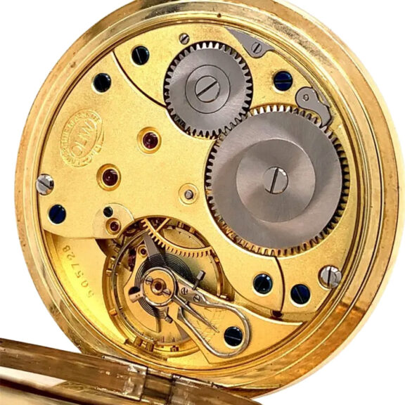 Flat German 14 carat gold hunting cased pocket watch Circa 1939 Flat German 14 carat gold hunting cased pocket watch Circa 1939