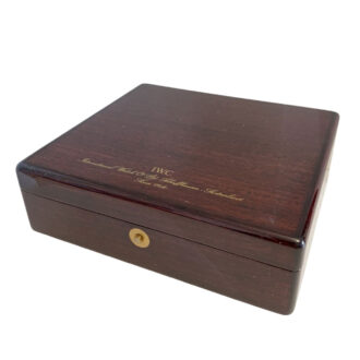 Fine Swiss 18K gold and enamel hunting cased watch Circa 1996