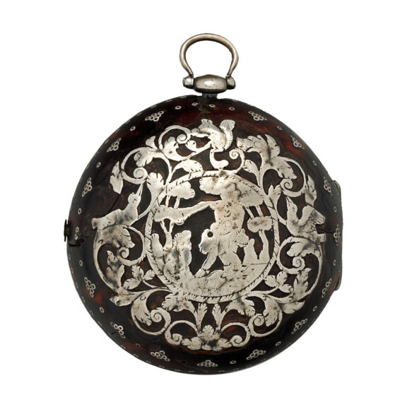 English silver repeating watch decorated with tortoiseshell Circa 1700 English silver repeating watch decorated with tortoiseshell Circa 1700