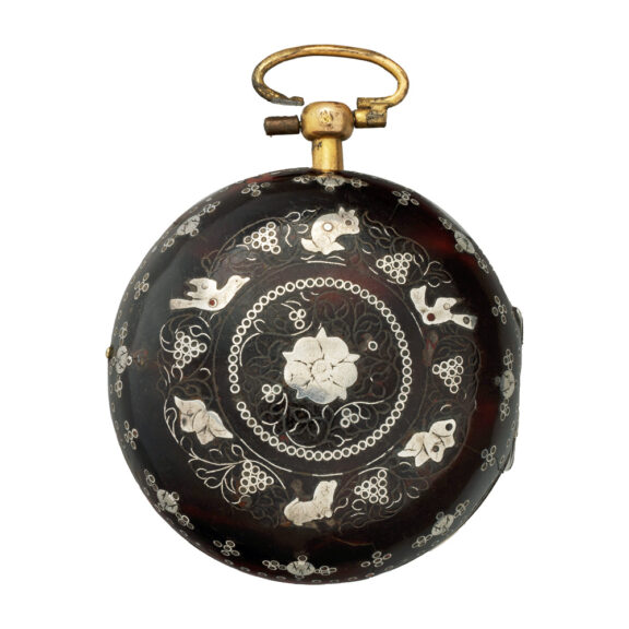 English gilded repeating watch in tortoiseshell case Circa 1682 English gilded repeating watch in tortoiseshell case Circa 1682