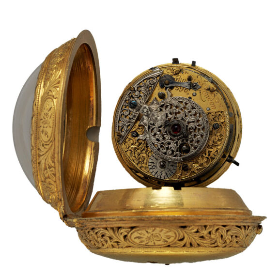 English gilt and horn pair-cased clock watch Circa 1760 English gilt and horn pair-cased clock watch Circa 1760