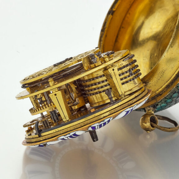 French single-handed Oignon in a shagreen case Circa 1690 French single-handed Oignon in a shagreen case Circa 1690