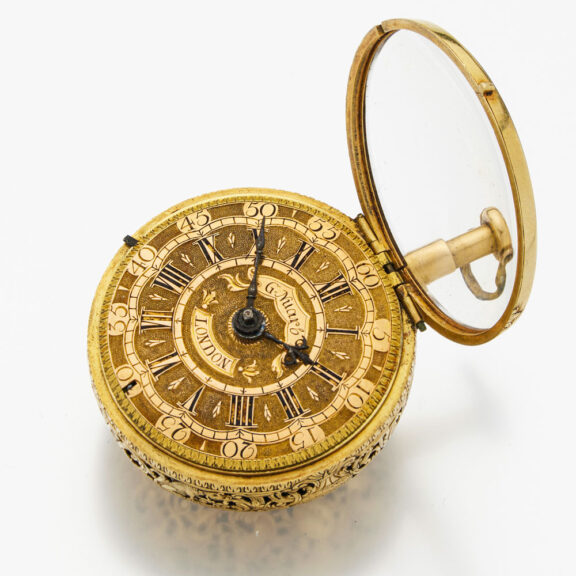 Gold half quarter repeating verge pocket watch Circa 1700 Gold half quarter repeating verge pocket watch Circa 1700