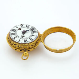 French Oignon verge quarter repeater in gilt case Circa 1695