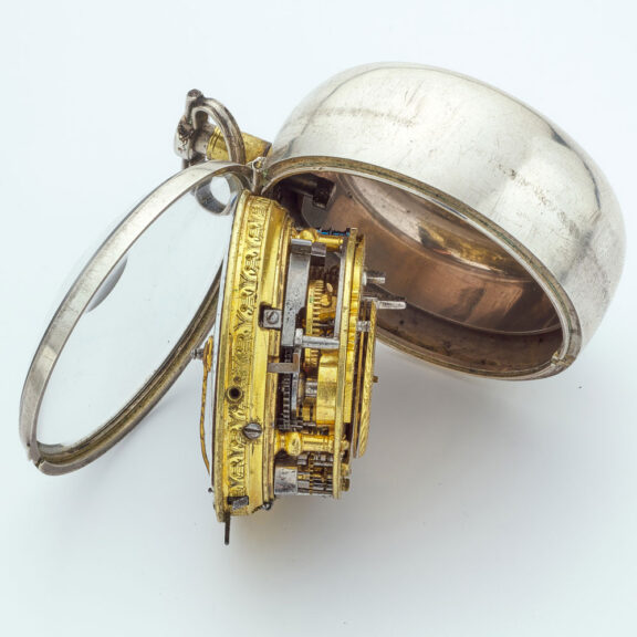 GN47-gDutch fine silver quarter repeating verge watch Circa 1720 Dutch fine silver quarter repeating verge watch Circa 1720