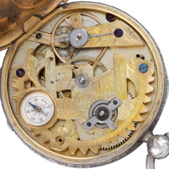 Silver Swiss cylinder with small compass Circa 1860 Silver Swiss cylinder with small compass Circa 1860