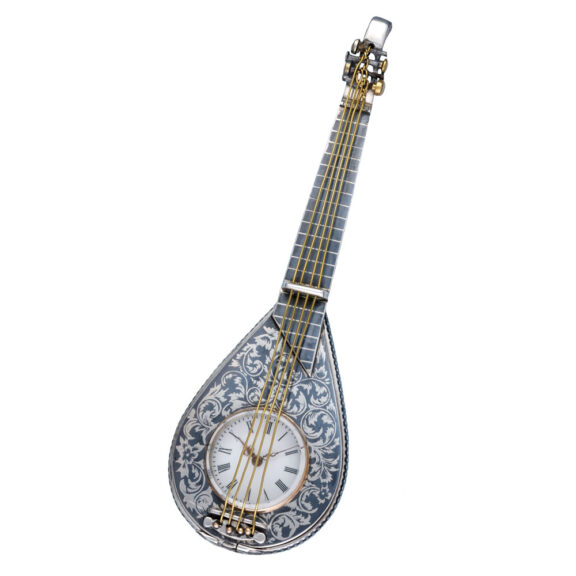 Swiss silver niëllo cylinder in the form of a lute Circa 1880 Swiss silver niëllo cylinder in the form of a lute Circa 1880