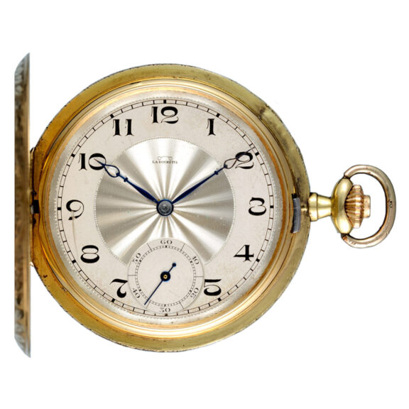 A Swiss lever in a slim decorative gold full hunter case Circa 1926 A Swiss lever in a slim decorative gold full hunter case Circa 1926
