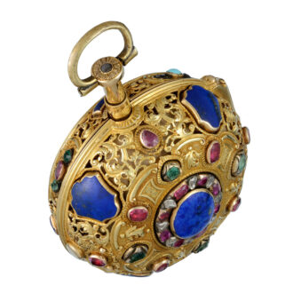 Fine gold verge with Queen Anne's Coat of Arms Circa 1710
