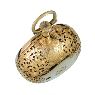 Fine gold verge with Queen Anne's Coat of Arms Circa 1710