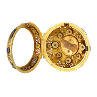 Fine gold verge with Queen Anne's Coat of Arms Circa 1710