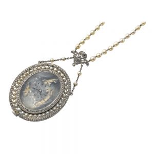 French pendant with painted miniatures by Paillet Circa 1910