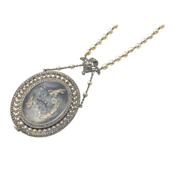 French pendant with painted miniatures by Paillet Circa 1910