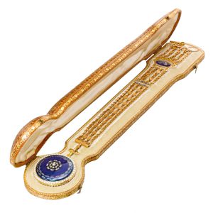 Fine French gold verge watch with chatelaine Circa 1790