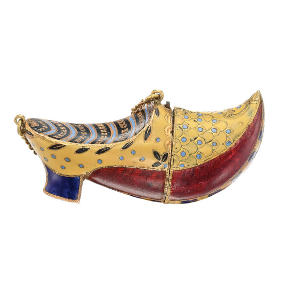 Rare 18k gold and enamel verge form watch Circa 1815 Rare 18k gold and enamel verge form watch Circa 1815