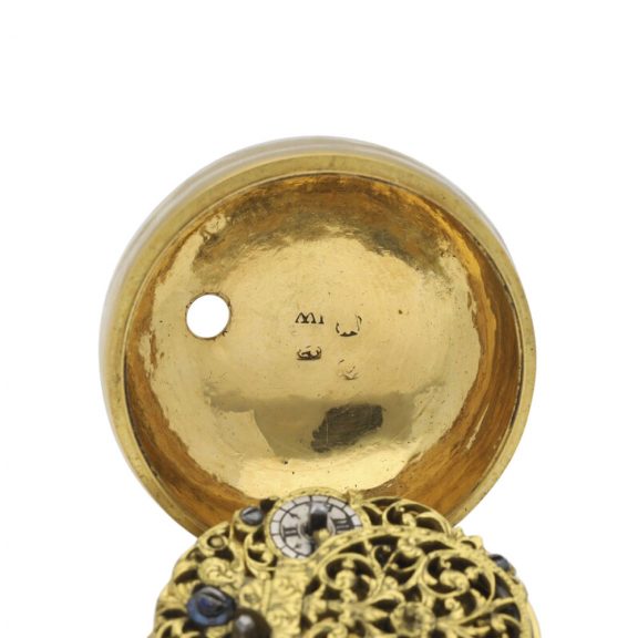 English 18 carat gold and tortoiseshell pair cased watch Circa 1691 English 18 carat gold and tortoiseshell pair cased watch Circa 1691