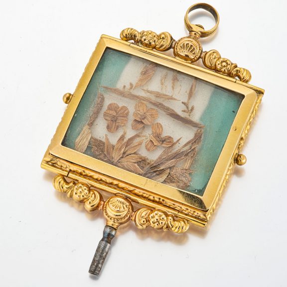 Rare Swiss gold watch key with enamel painting 19th Century Rare Swiss gold watch key with enamel painting 19th Century