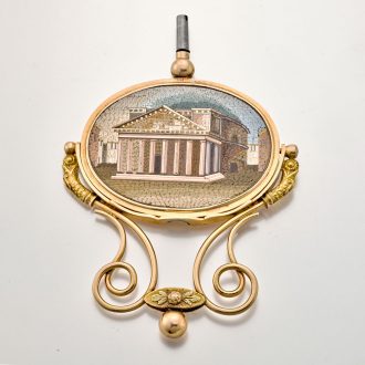 Large gold 18K watch key with micromosaic decoration Circa 1820