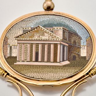 Large gold 18K watch key with micromosaic decoration Circa 1820