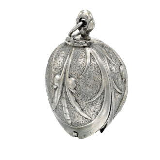 English silver verge watch in the form of a tulip bud Circa 1650 English silver verge watch in the form of a tulip bud Circa 1650
