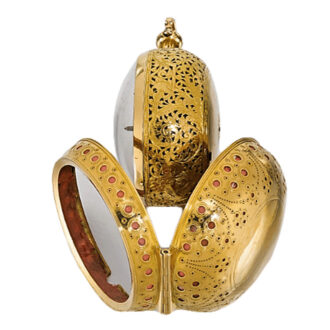 An English fine gold quarter repeating verge watch Circa 1710