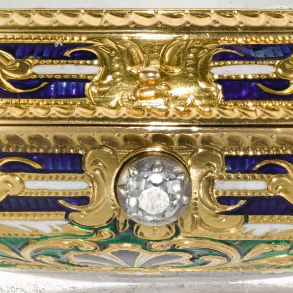English gold and enamel quarter repeating cylinder Circa 1775 English gold and enamel quarter repeating cylinder Circa 1775