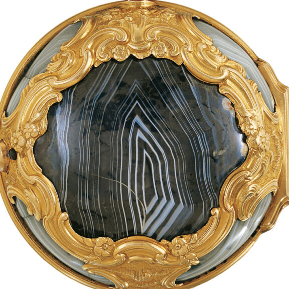 English 22K gold, agate-mounted pair-cased watch Circa 1750 English 22K gold, agate-mounted pair-cased watch Circa 1750