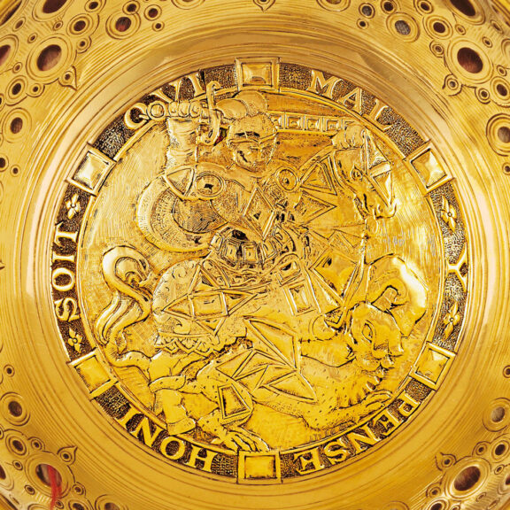 English 22k gold pair-cased verge pocket watch Circa 1710 English 22k gold pair-cased verge pocket watch Circa 1710