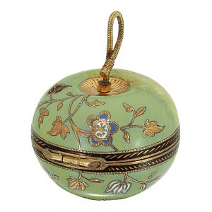 Swiss gold, champlevé enamel apple-form watch Circa 1810