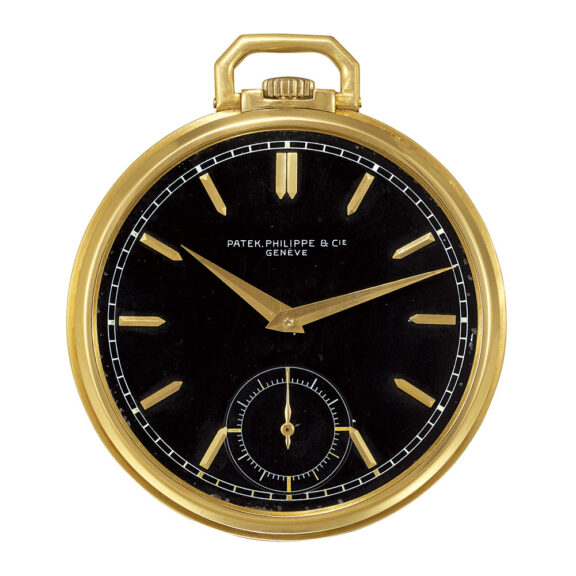 Swiss 18K yellow gold keyless dress watch with a black dial Circa 1940