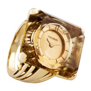 Swiss 18K yellow gold and citrine-glass lady's ring watch Circa 1950