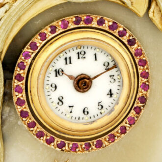 French exotic yellow gold tiger's claw pendant watch Circa 1910
