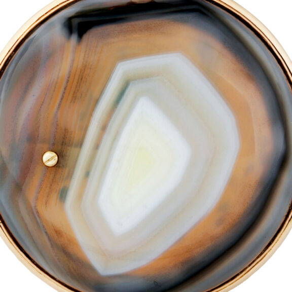 French 18k gold, agate quarter repeating à toc pocket watch Circa 1780 French 18k gold, agate quarter repeating à toc pocket watch Circa 1780