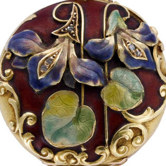 Swiss 18k gold pendant watch with enamel floral decoration Circa 1910 Swiss 18k gold pendant watch with enamel floral decoration Circa 1910