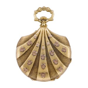 Swiss yellow and pink gold watch in the form of a scallop Circa 1900