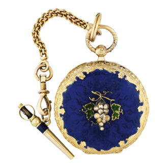 Elegant Swiss 18k gold, enamel with diamond grapes Circa 1850