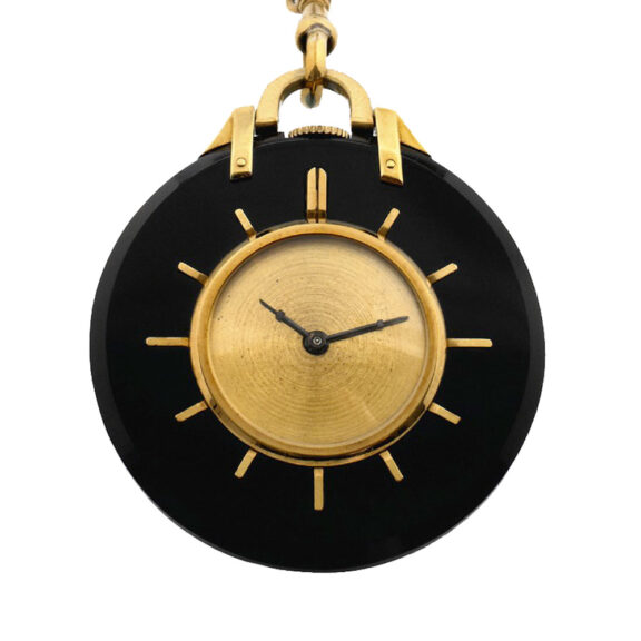 Swiss 18K yellow gold and onyx lever pocket watch Circa 1940 Swiss 18K yellow gold and onyx lever pocket watch Circa 1940