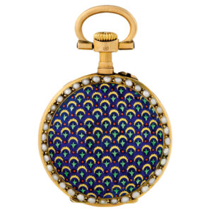 Elegant Swiss gold watch decorated with enamel pattern Circa 1900