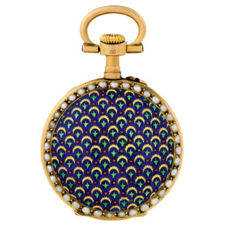 Elegant Swiss gold watch decorated with enamel pattern Circa 1900