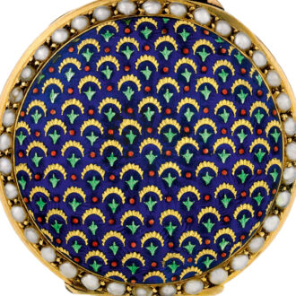 Elegant Swiss gold watch decorated with enamel pattern Circa 1900