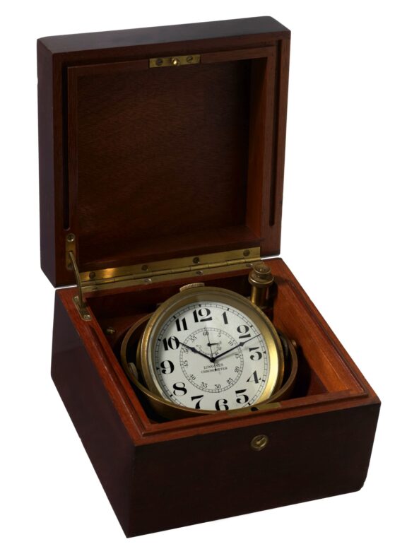 Swiss brass marine watch with 36-hour power reserve Circa 1945