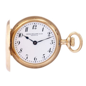 Very small Swiss gold hunting cased pocket watch Circa 1900
