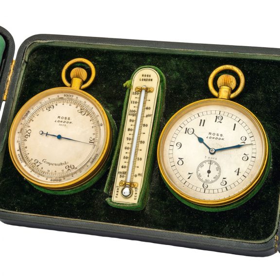 English gilt-brass watch with thermo- and barometer Circa 1910 English gilt-brass watch with thermo- and barometer Circa 1910