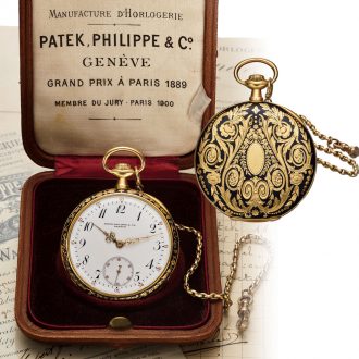 Swiss gold and black enamel keyless pocket watch Circa 1909