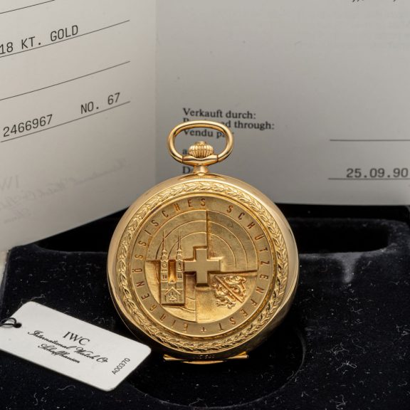 Rare Swiss 18 carat gold marksman’s pocket watch Circa 1990 Rare Swiss 18 carat gold marksman’s pocket watch Circa 1990