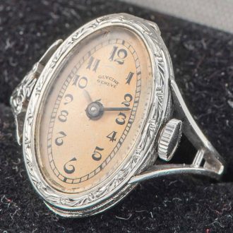 Attractive Swiss white gold Art Nouveau ring watch Circa 1910