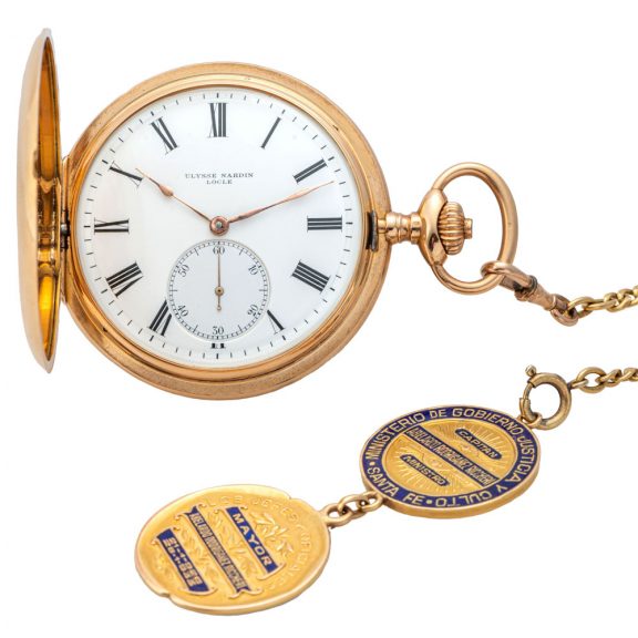 Swiss 18K yellow gold hunting cased pocket watch Circa 1910 Swiss 18K yellow gold hunting cased pocket watch Circa 1910