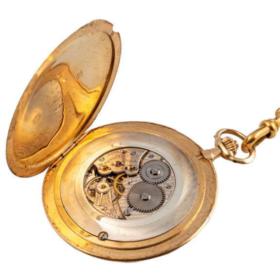 Swiss 18 carat gold hunting cased pocket watch Circa 1920 Swiss 18 carat gold hunting cased pocket watch Circa 1920