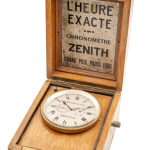 Swiss brass chronometer with 40h power reserve Circa 1925